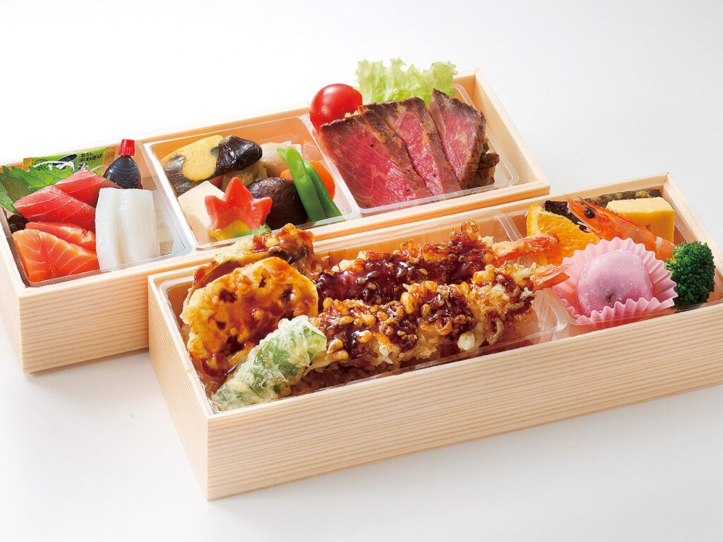 海老天重二段弁当 桃